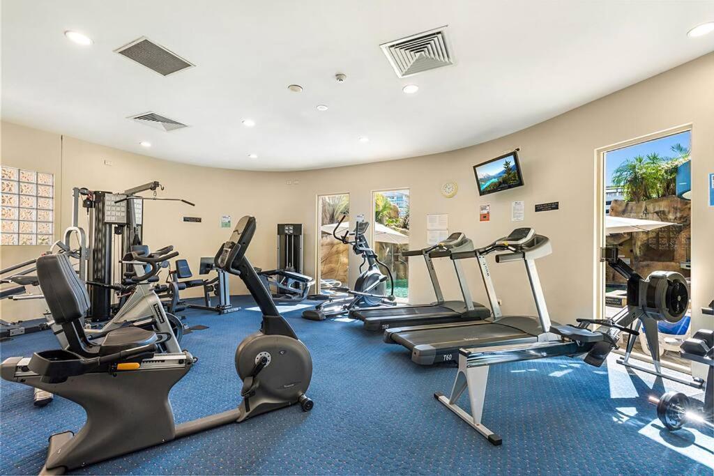 Landmark Resort - Private Apartment Мулулаба Екстериор снимка